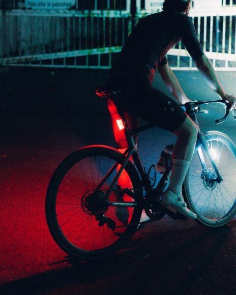 Knog Cobber Reflex 250 Lümen Şarjlı Arka Lamba Siyah