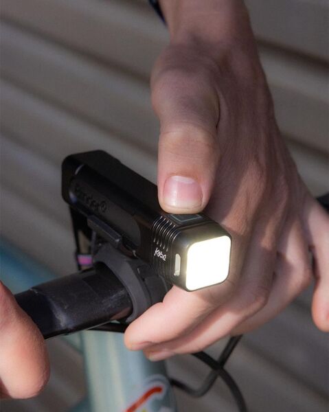 Knog Blinder 1000 Lümen Şarjlı Ön Lamba