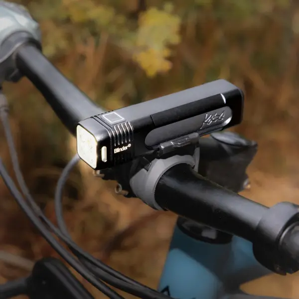 Knog Blinder 700 Lümen Şarjlı Ön Lamba