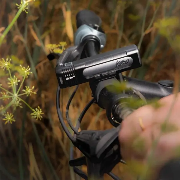 Knog Blinder 700+ Blinder Square Lamba Seti