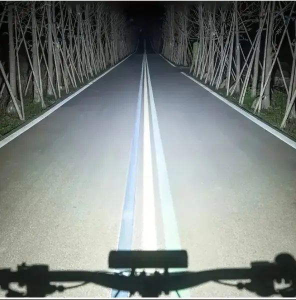 QRD Beam 6 1400 Lümen Şarjlı Bisiklet Ön Lamba