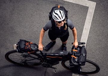 Ortlieb F9952 Bikepacking Gravel Aksesuar Gidon Çantası 3.5L Mat Siyah