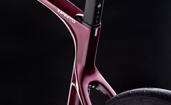 28 Bianchi Infinito 105 Di2 24v H.Disk Karbon Yarış Bisikleti