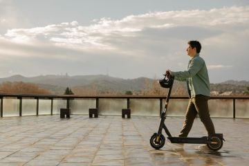 Segway Ninebot Kickscooter G2 Max 900W Elektrikli Scooter