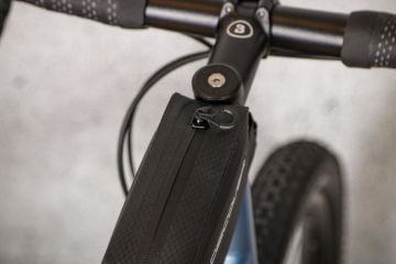 Pro Discover Gravel 0.7L Su Geçirmez Kadro Üstü Çanta Siyah