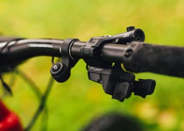 Shimano Deore XT SW-M8150 Di2 Kelepçeli Sağ Vites Kolu ISWM8150R