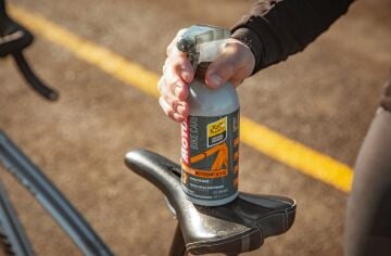 Motul  Dry Clean Susuz Bisiklet Temizleyici 500ml
