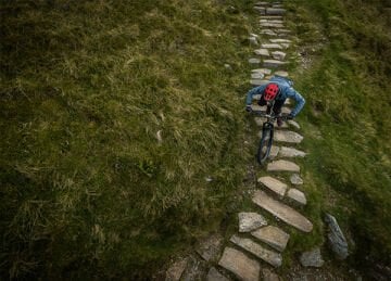 Lazer Jackal CE-CPSC Bisklet Kaskı Mat Kırmızı-Siyah